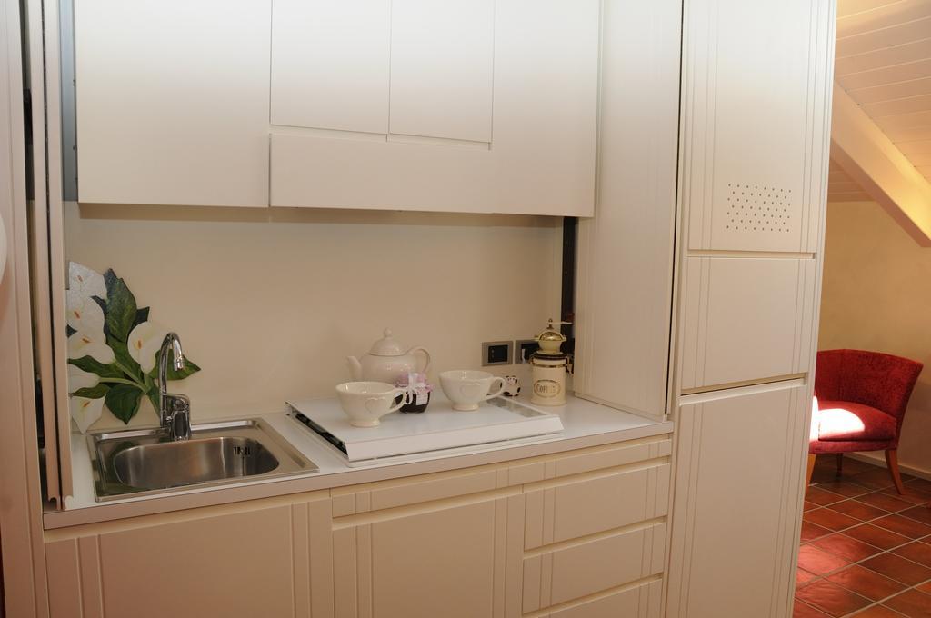 Villa Callas 16 Sirmione Habitación foto